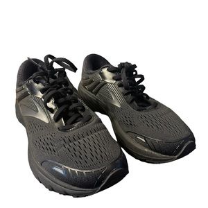 Brooks GTS running shoes 9 womens